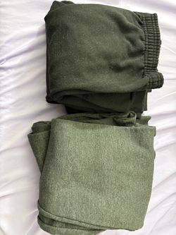 Hanes youth XL sweatpants (4 pair)