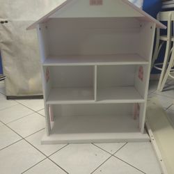 Girls House Book Shelf 