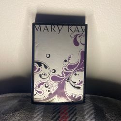 4 Mary Kay Eau de Toilette Fragrances/1 Lip Gloss