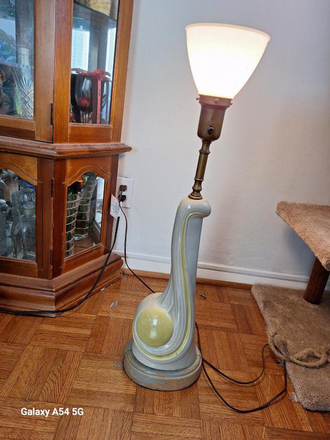 Vintage Art Deco Rembrandt Table Lamp
