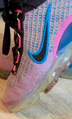 Nike Air VaporMax 2021 FK Flyknit Pink Blue Multi-Color Sneakers size 7.5