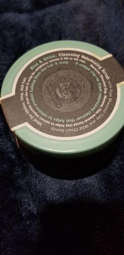 Rise and shine cleansing scrub