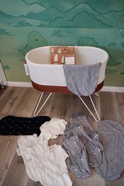 🍼 SNOO Smart Sleeper Bassinet by Happiest Baby — EXCELLENT Used Condition + TONS of Extras!