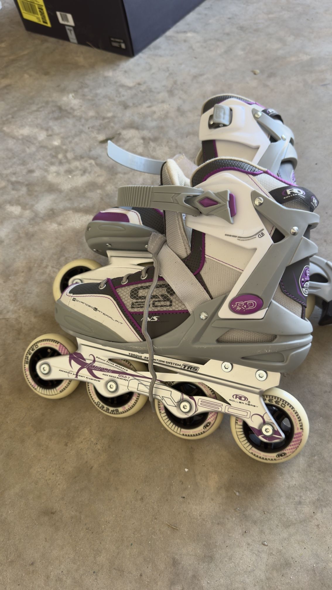Roller Skates 