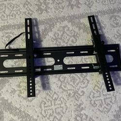 Adjustable TV Mount