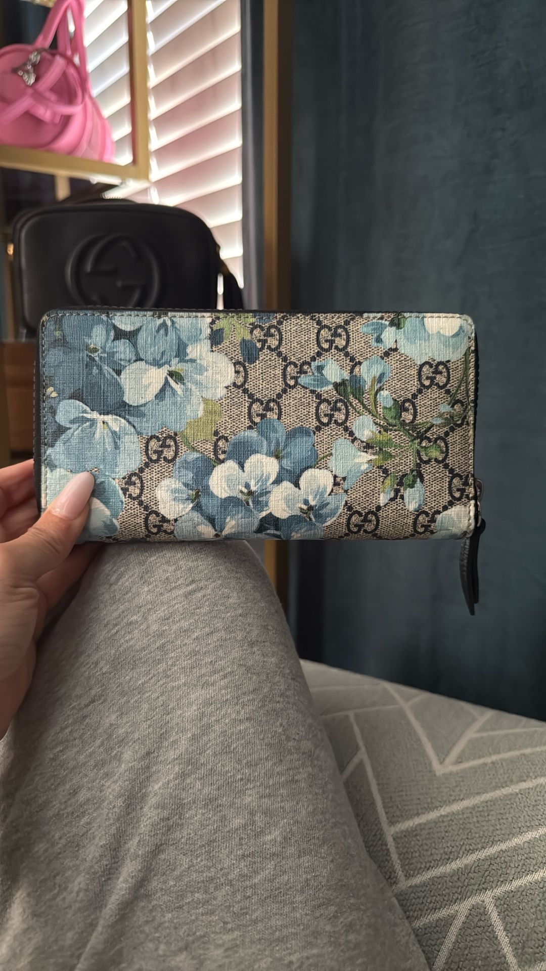 Gucci Zip Wallet