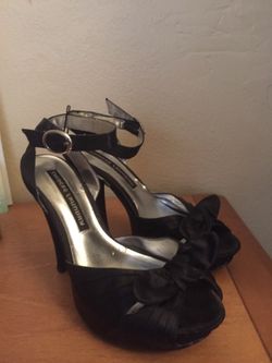 Black womans shoes size 7