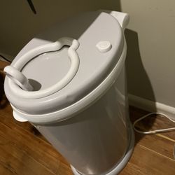 Diaper Pail By ubbi