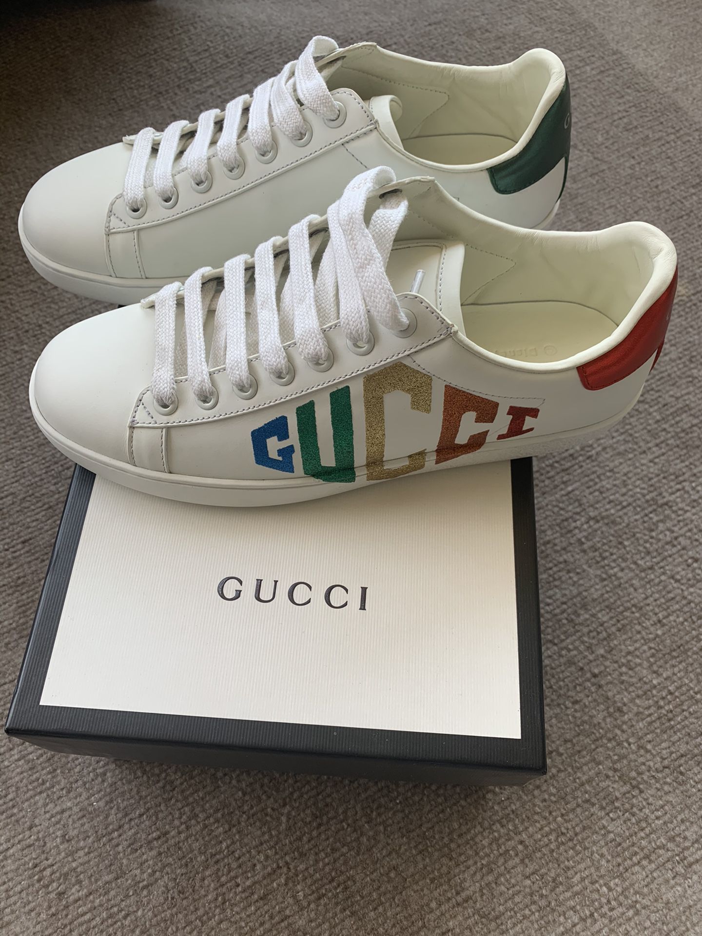 Women’s Gucci sneakers 9