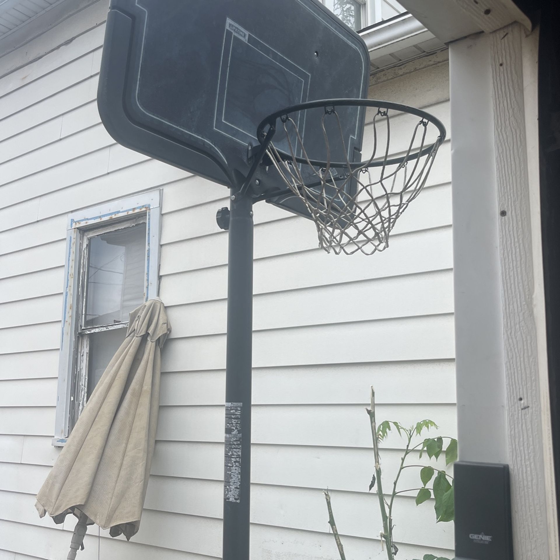 Basketball Hoop $35 Marked Down Price