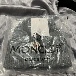 Moncler Beanie dark Grey 