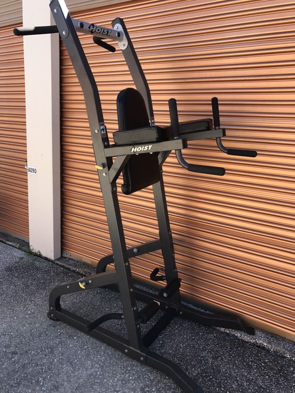 Like New Hoist HF-4962 Commercial Fitness Tree/ Power Tower w/ Ab Board