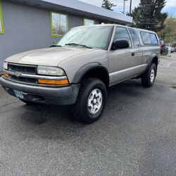 2000 Chevrolet S10 4x4