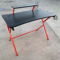 New In Box 44x24x30 Inch Tall Heavy Duty Gaming Gamer Office Computer Game Desk Table Carbon Fiber Pattern Tabletop Furniture 