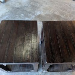 2 End Tables 