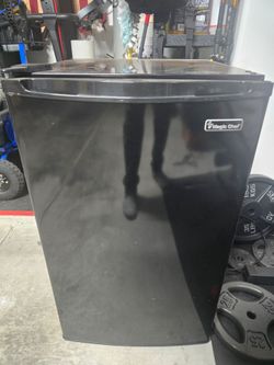 Mini fridge