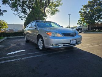 2004 Toyota Camry XLE