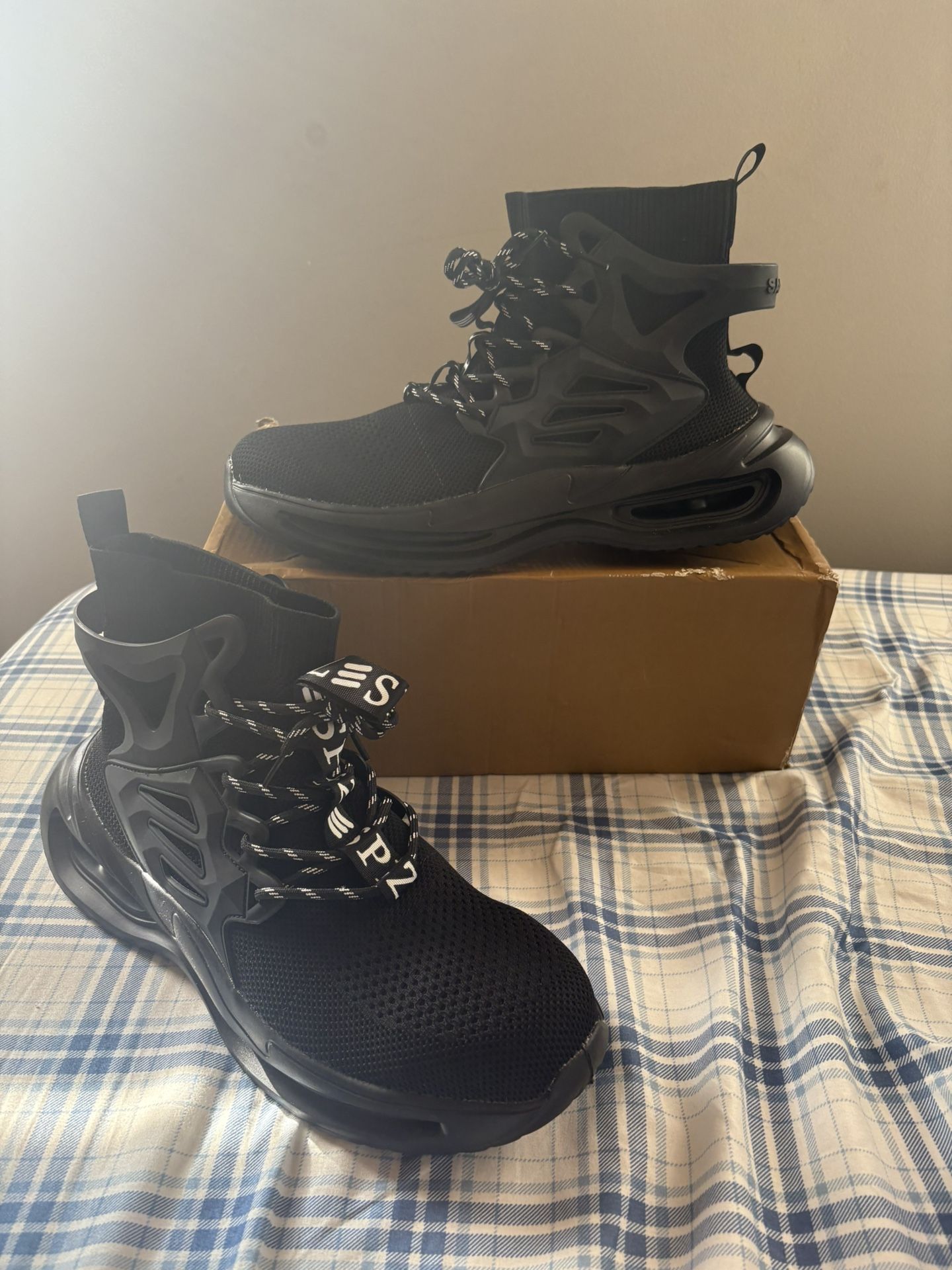 SPIEZ STEEL TOE WORK BOOTS SIZE 12 