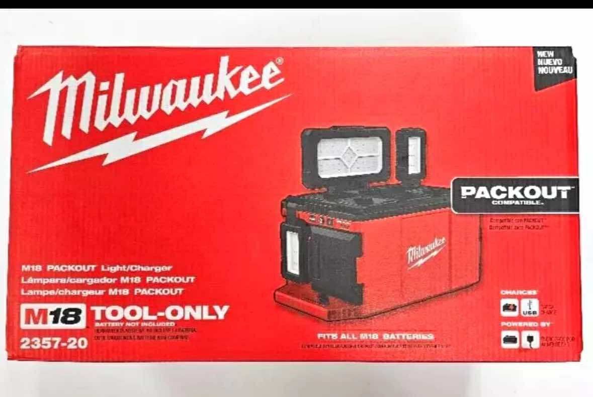 Milwaukee New Light Packout