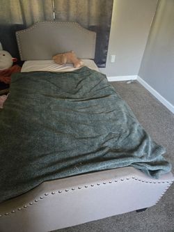 Twin bed