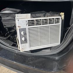 “Window AC Unit – Works Good, Blows Cold” 
