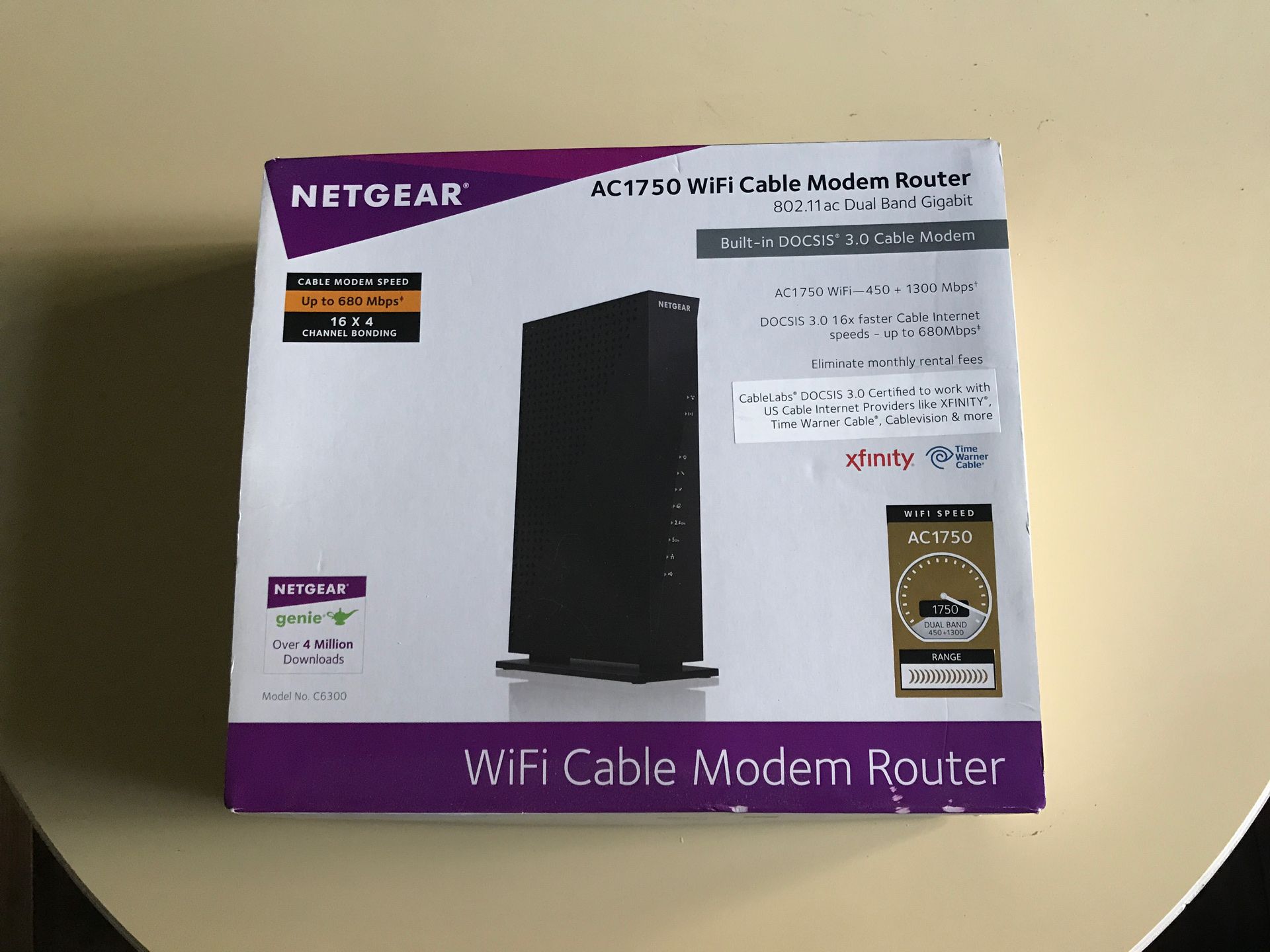 Netgear AC1750 WiFi cable modem Router