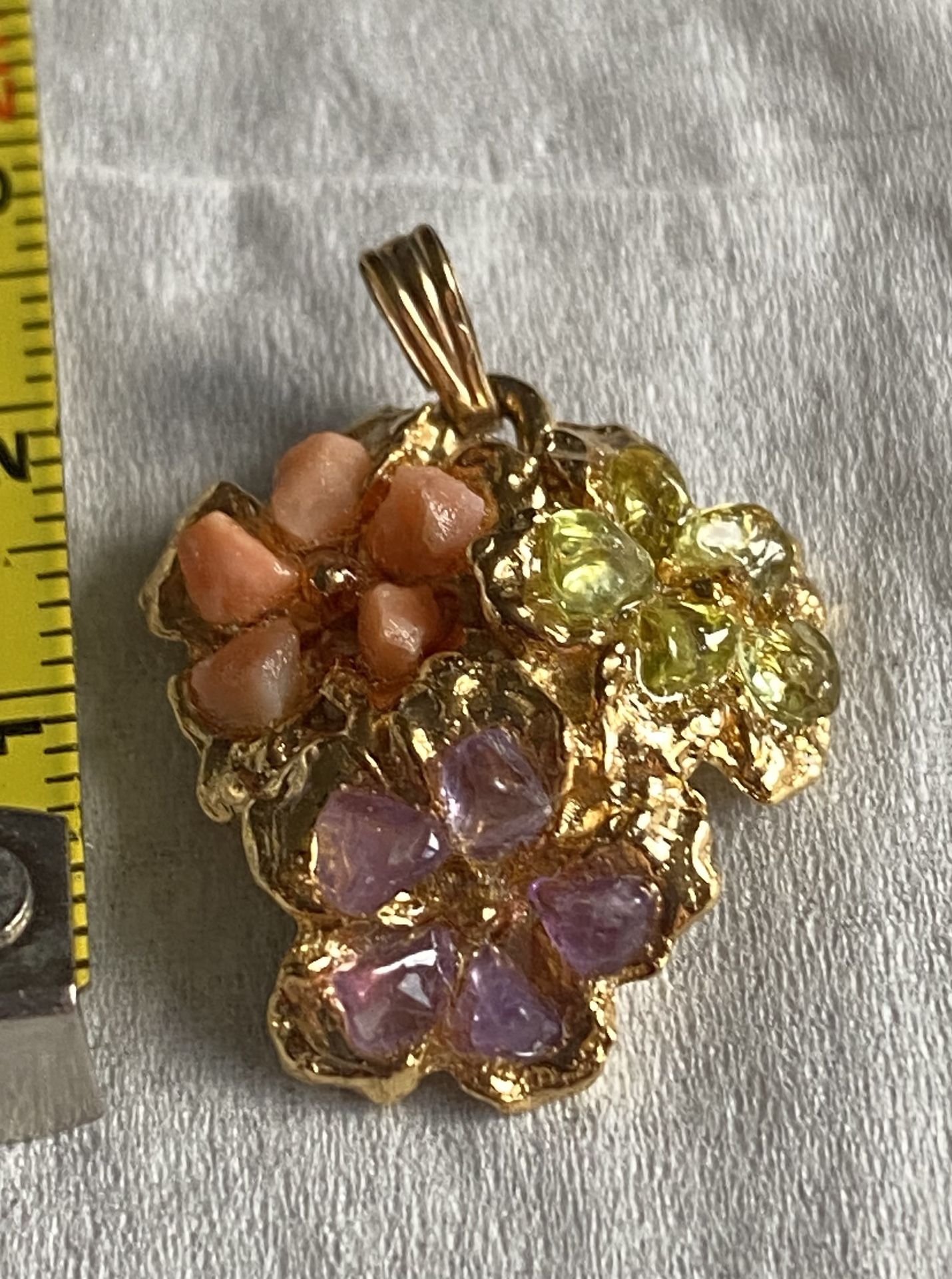 🌺 Pendant - Hawaiian - Featuring a Floral Cluster Design