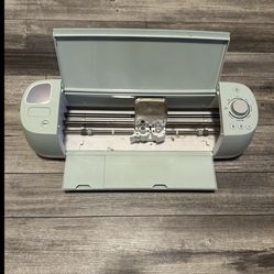 Cricut Explore Air 2 Die Cutting Machine - Mint