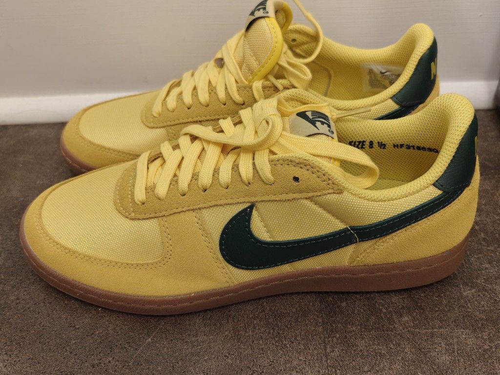 Nike Stadium Shoes Brand New In Box