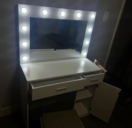 Vanity, Vanity Desk with Mirror, Large Drawer and Power Socket with 11 Light Bulbs and 3 Adjustable Lighting Modes, Vanity Table Ideal for Bedroom (Wh