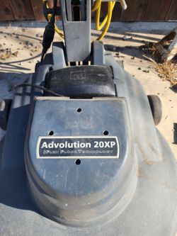 Floor polisher