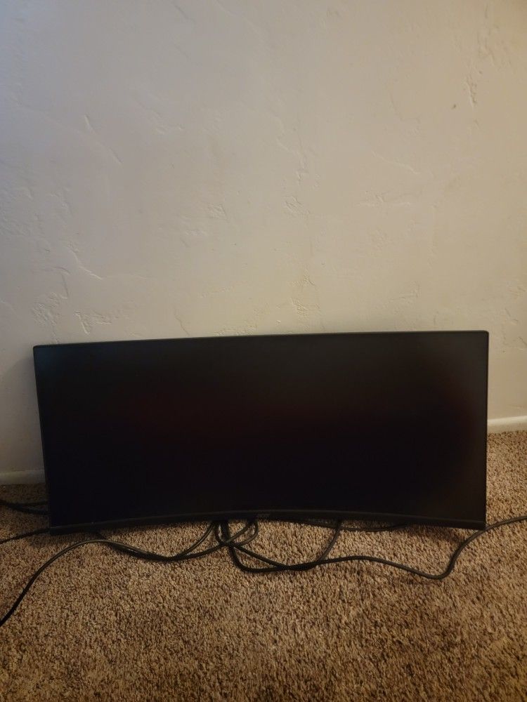 32in Acer Curved Monitor 
