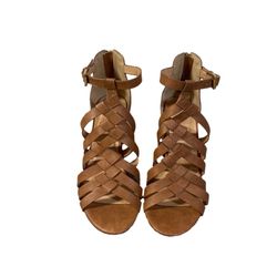 XOXO Baxter Woven Tan Block Heels With Buckle Strap & Zipper Back Size 7.5