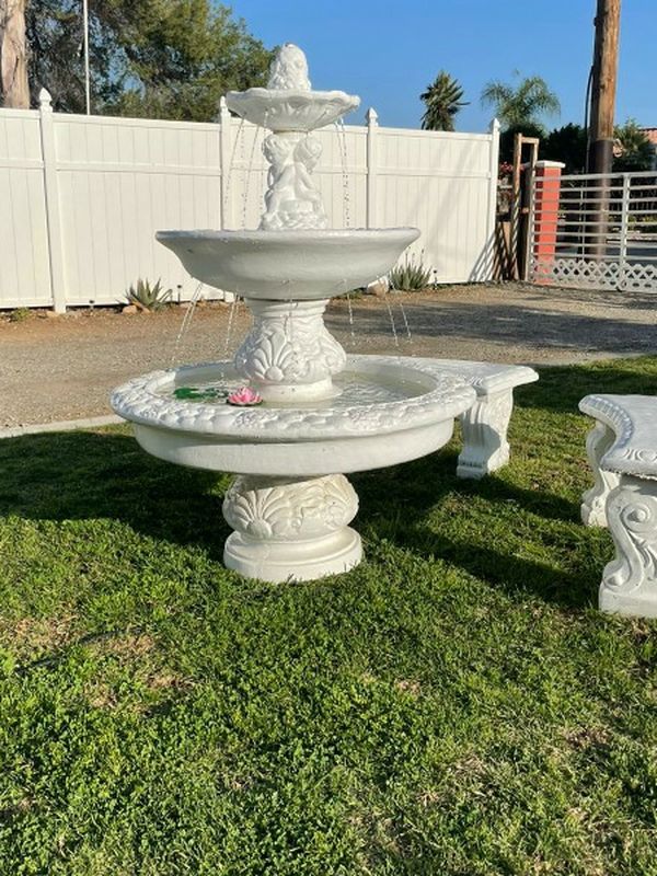 Water Fountain 5'h×40"w