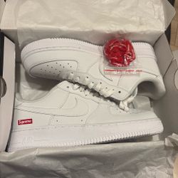 Nike Air Force 1 Low Supreme White