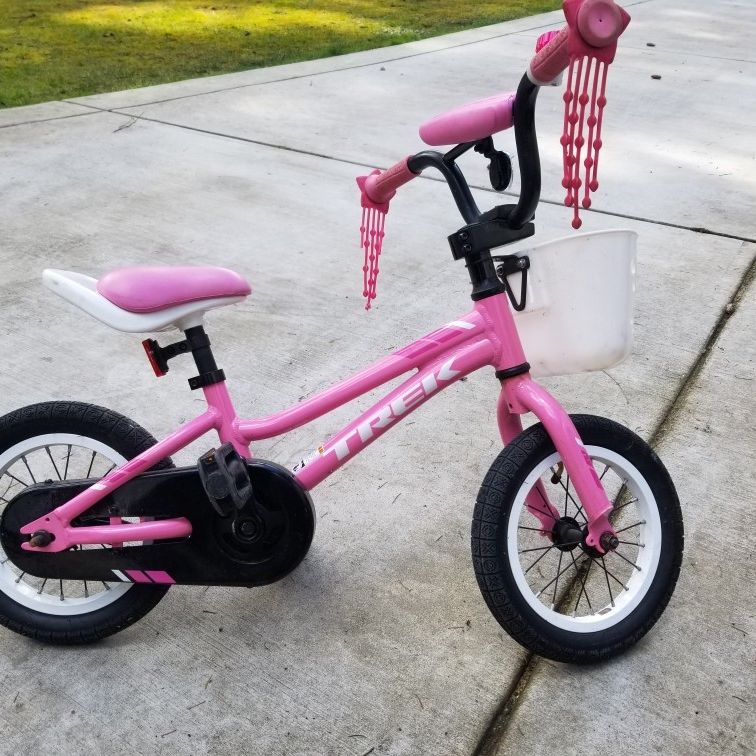 Little Pink trek Bike Trek With Training Wheels