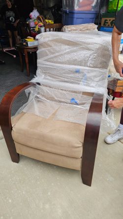 Tan Recliner Chairs