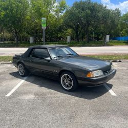1988 Ford Mustang