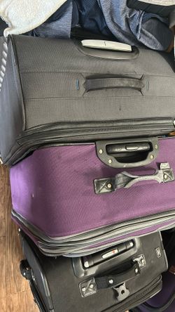 Lot Premium Brand Suitcase With Different Sizes