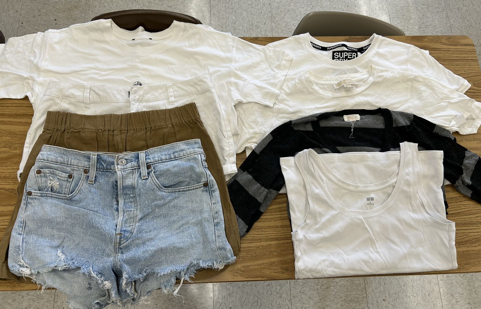 Women’s Clothing Size S