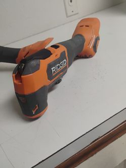 RIDGID
18V Brushless Cordless Oscillating Multi-Tool (Tool Only)