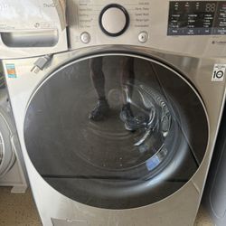LG Washer And Dryer Set , Dark Gray , Electric Dryer 