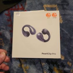 Pearl clip Pro Earbuds