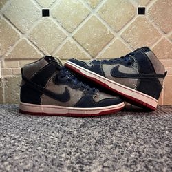 Nike Reese Forbes x SB Dunk High ‘Denim’. -Size 9M -Rep box  -Barley used  -All stars ⭐️
