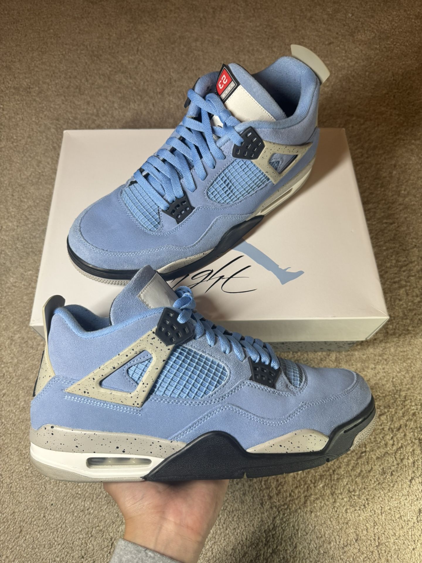 Jordan 4 Retro University Blue