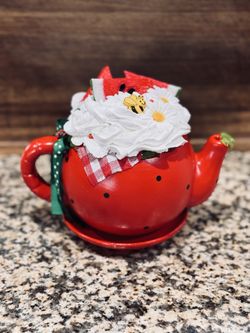 Decorative teapot