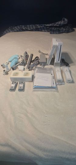 Wii Bundle Plus 23 Games