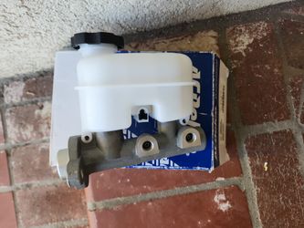 AC DELCO MASTER CYLINDER