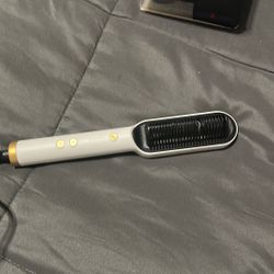 Straightening Brush /comb