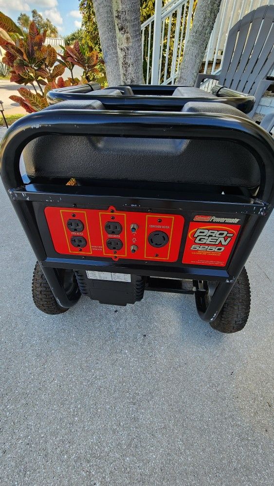 Coleman Powermate PM435251 ProGen 5250 Watts And 6560 Maximum Watts In Excellent Condition.